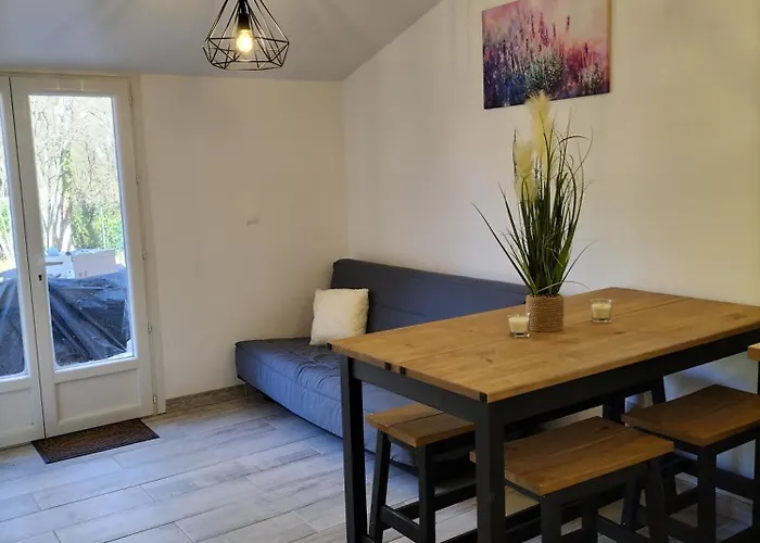 Les Romarins Casa vacanze